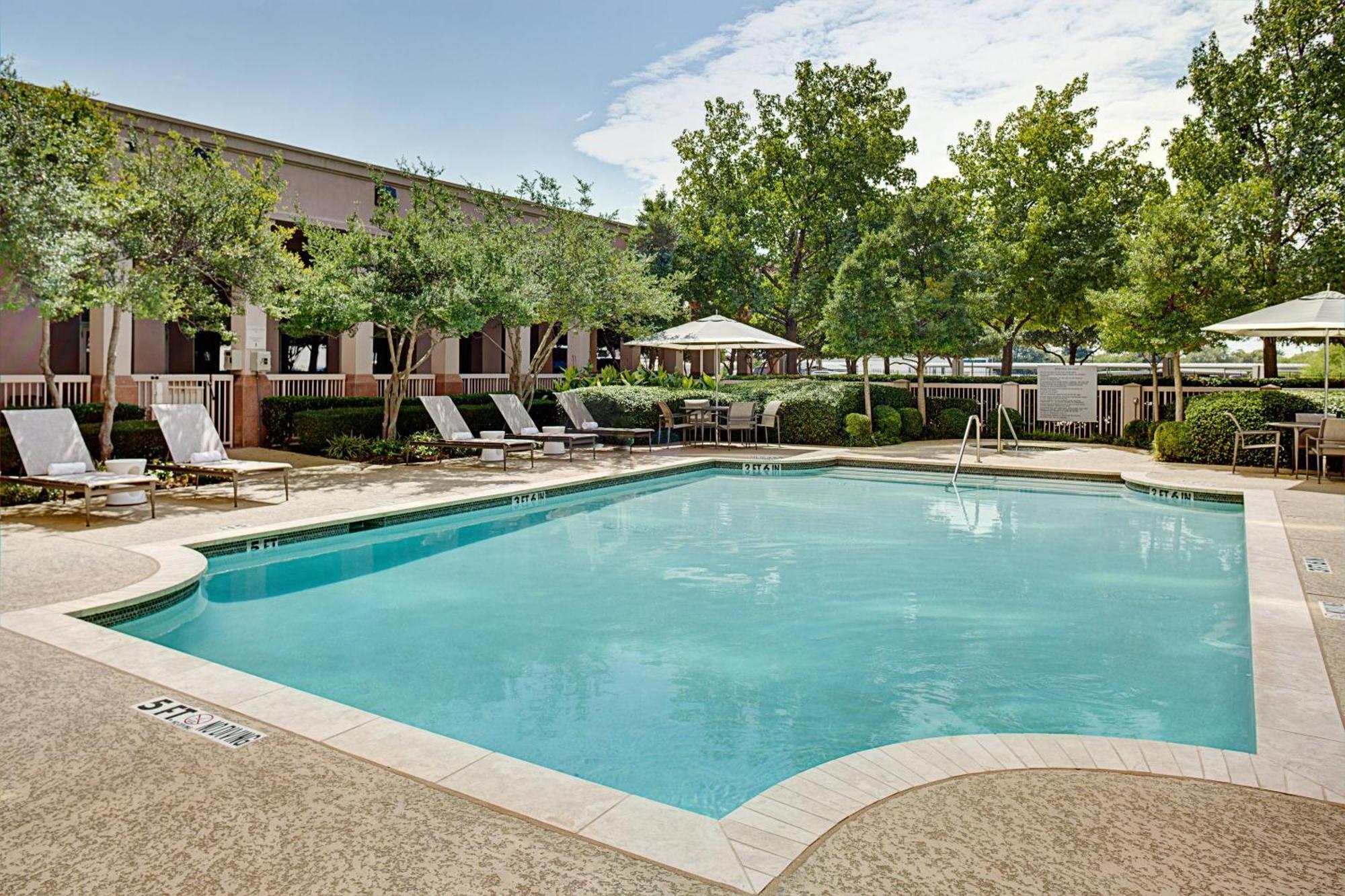 Dallas Marriott Suites Medical/Market Center Exterior foto